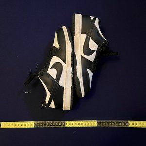 Nike Panda Dunks